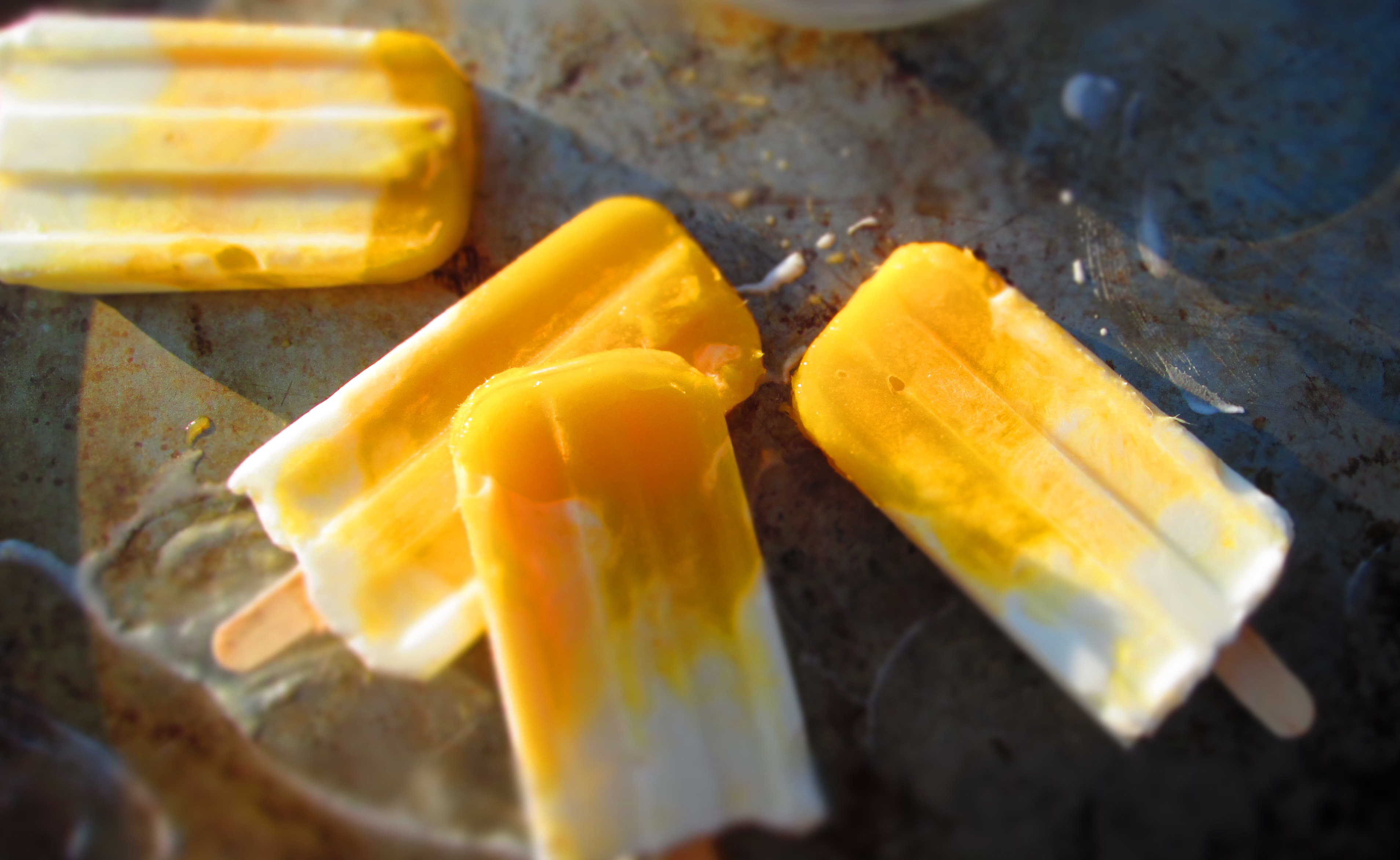 mango yogurt popsicle 5 Healthy Food Ideas to Beat The Heat