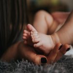 resize-15654909041985017506babybarefootblur415824